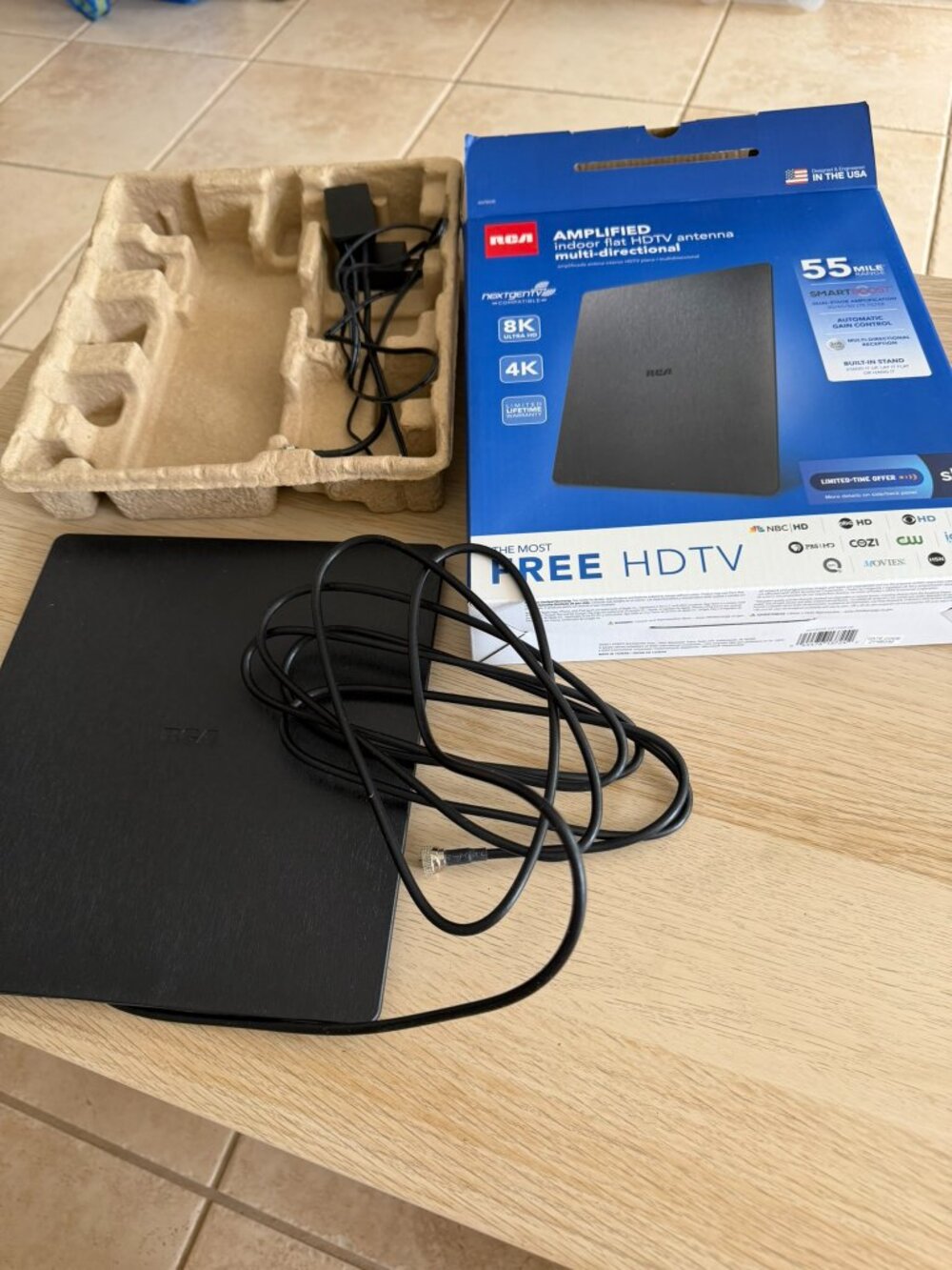 RCA ANTB55E Indoor Flat Amplified HDTV Antenna Multi Directional 55 Mile